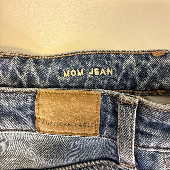 American Eagle Mom Jean High Rise Taper Straight Size 0 - Picture 5 of 8